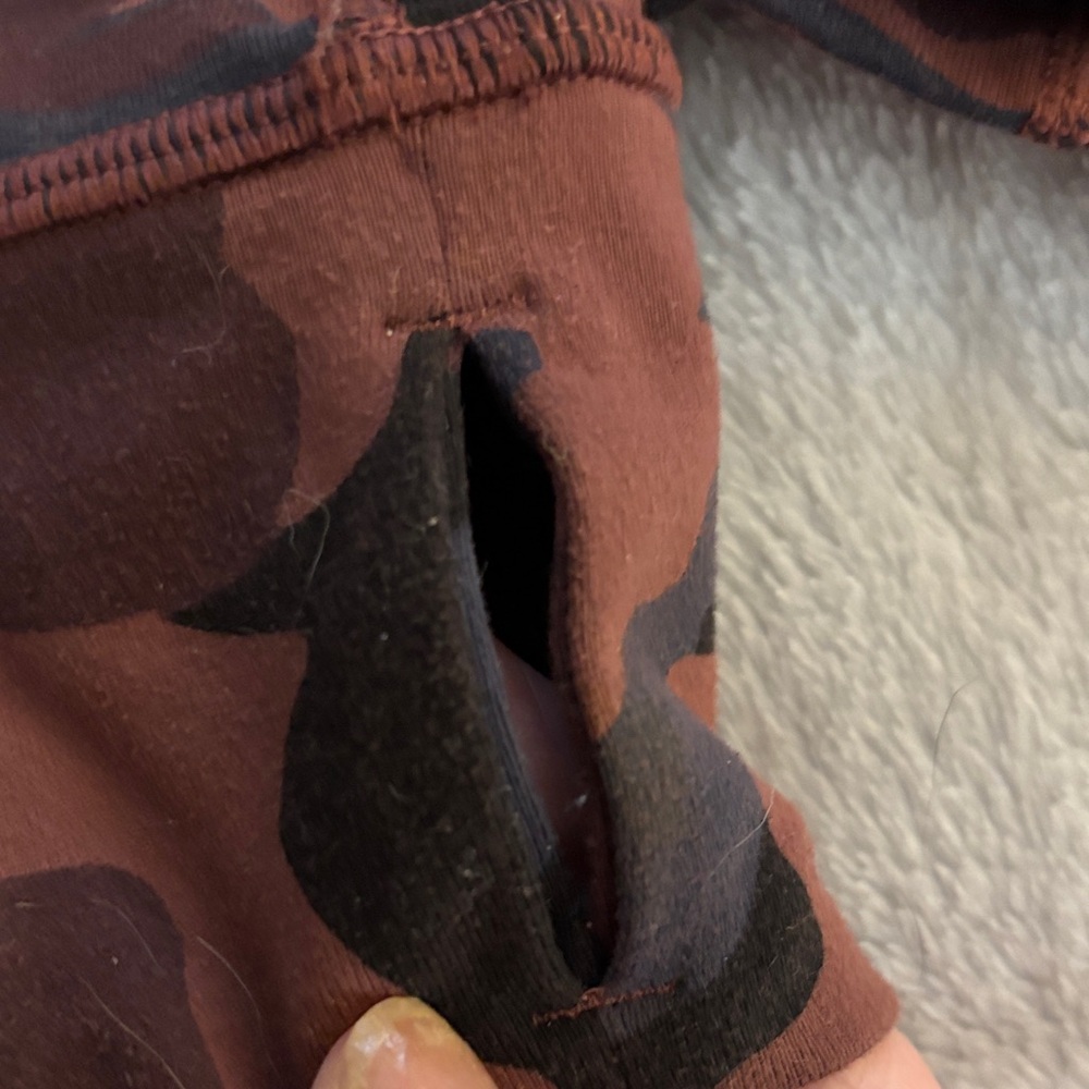Lululemon camo set - Picture 3 of 16